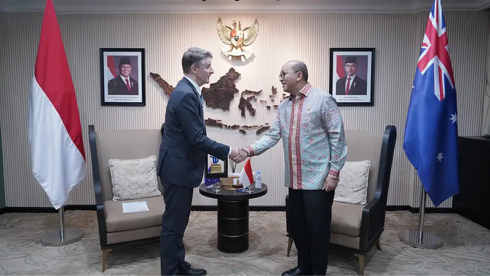 Menteri Investasi dan Hilirisasi/BKPM bersama Duta Besar Australia untuk Indonesia, H.E. Roderick Brazier, membahas peluang perluasan kerja sama investasi bilateral.